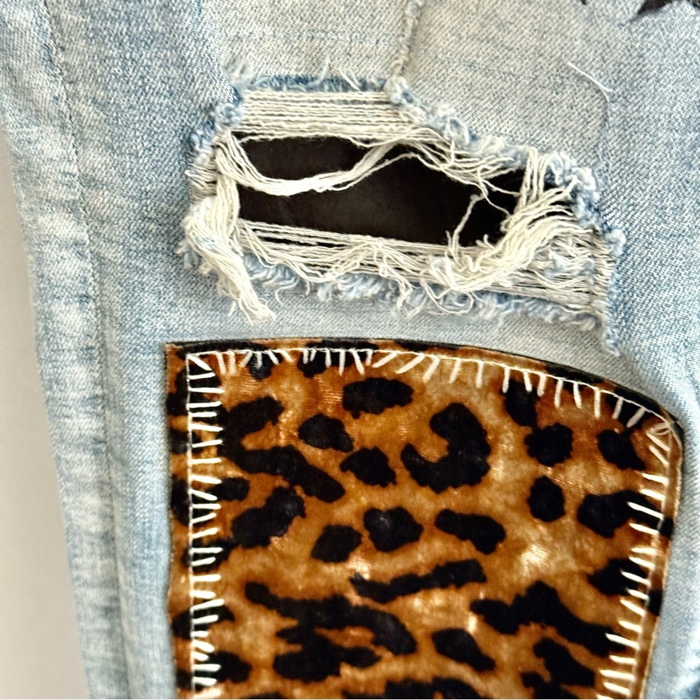 AMIRI Light Blue Skinny Jeans with Patterned Patches - Picture 8 of 10